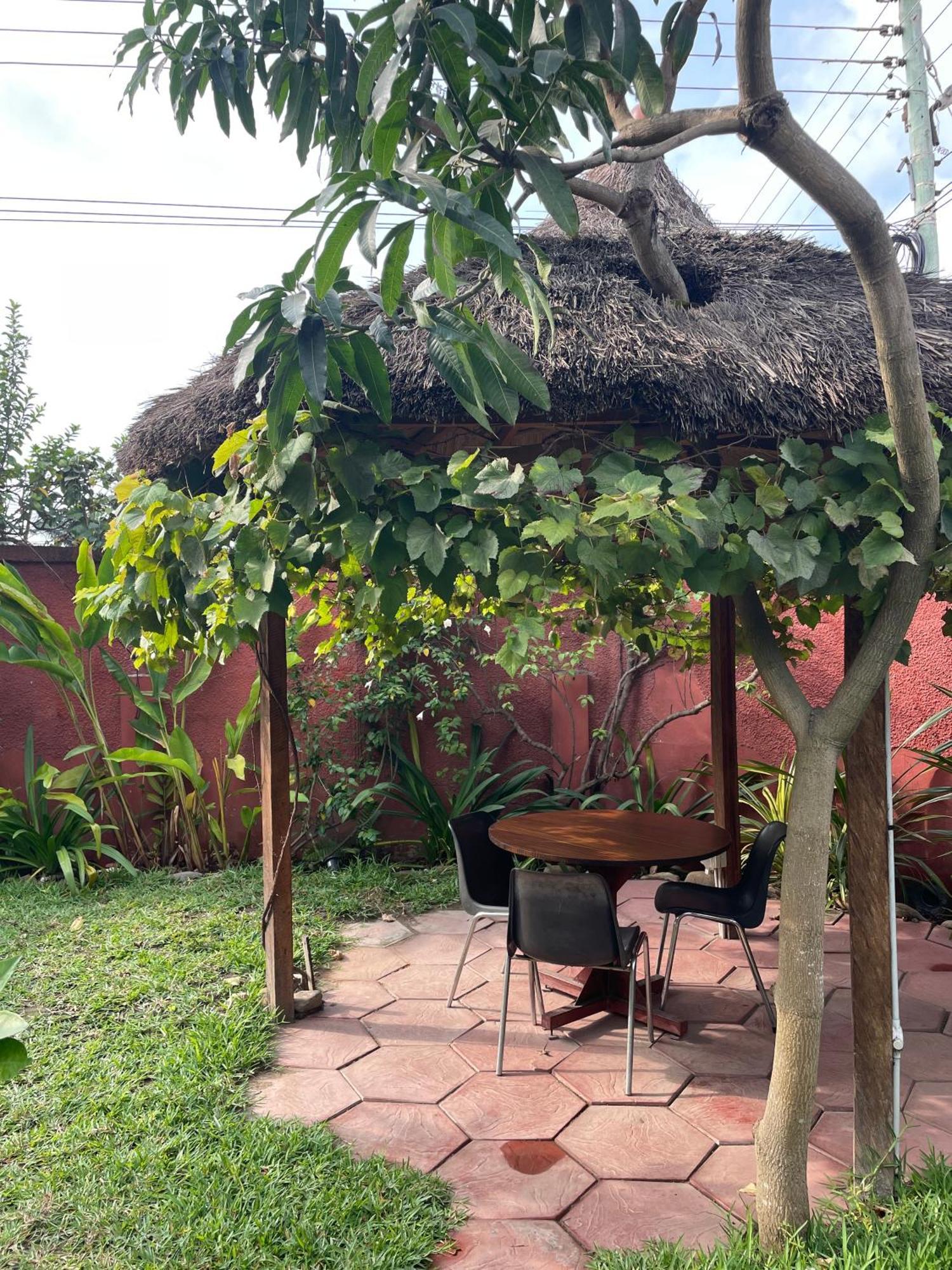 Hechtech House Lejlighed Accra Eksteriør billede